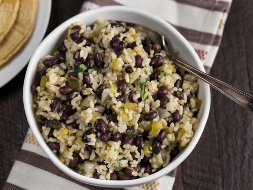 Super Easy Black Beans And Rice (Budget Friendly!) - Veggie Chick