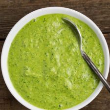 5-Minute Lemony Green Pesto Sauce | via veggiechick.com #vegan #oilfree