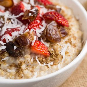 How to Make Oatmeal in your Instant Pot (yes, it's that easy) | via veggiechick.com