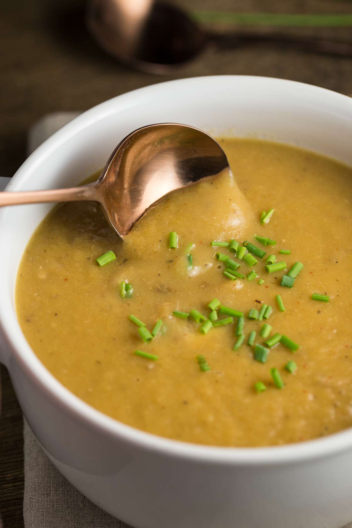 Instant Pot Potato Leek Soup | via veggiechick #vegan #oilfree #glutenfree