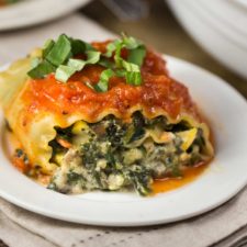 Vegan Lasagna Rolls | via veggiechick.com #vegan