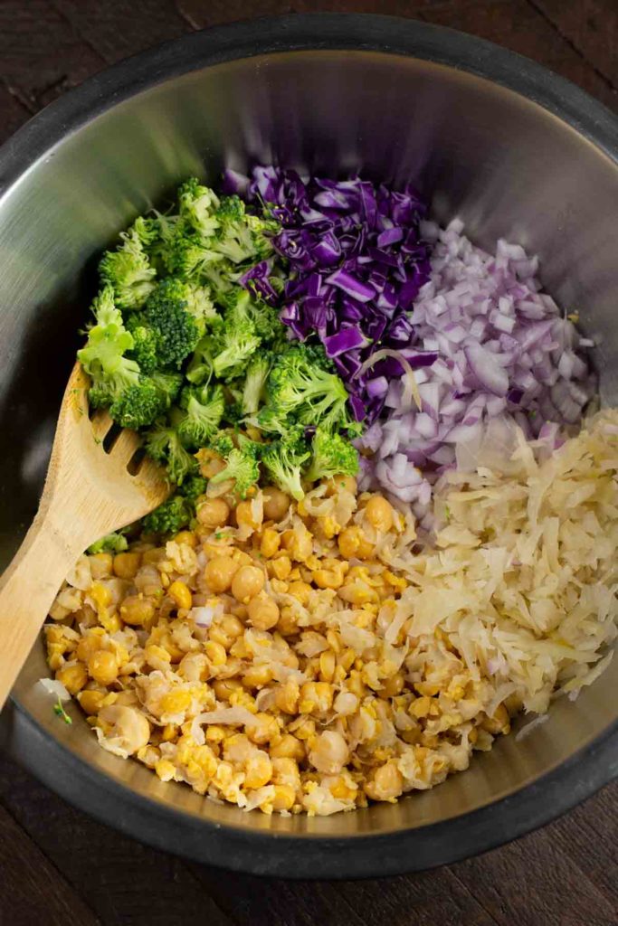 Chickpea No-Tuna Salad with Sauerkraut | via veggiechick.com #vegan #glutenfree