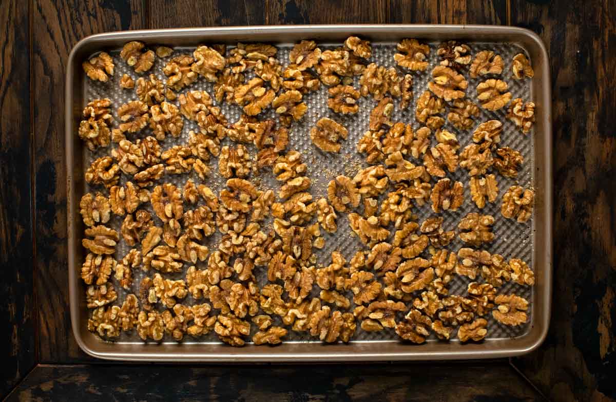 How to Make Walnut Butter (Easy! + 10 Ways to Use It) Veggie Chick